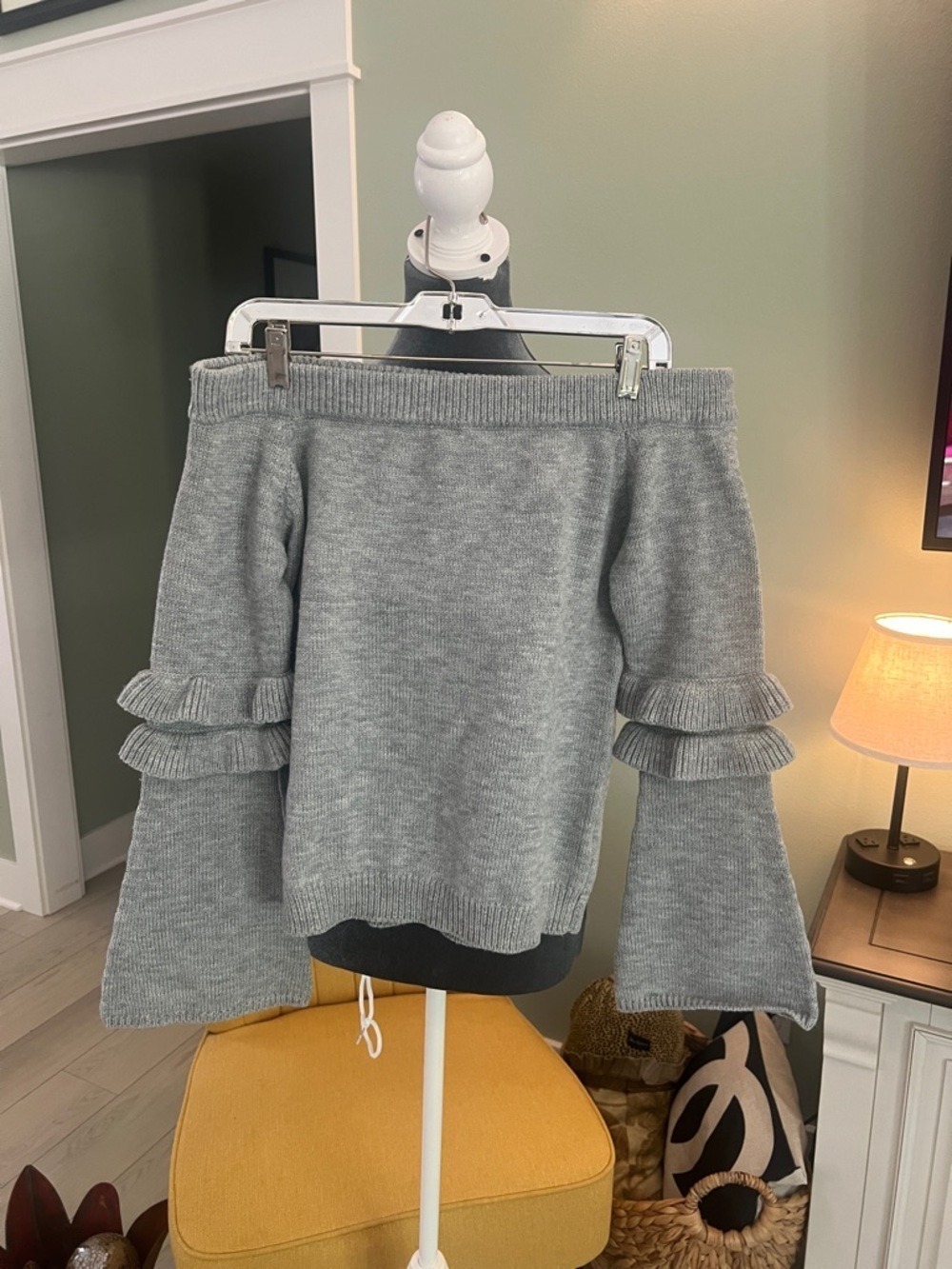 Women’s Off-the-Shoulder Gray Ruffle Sleeve Sweater